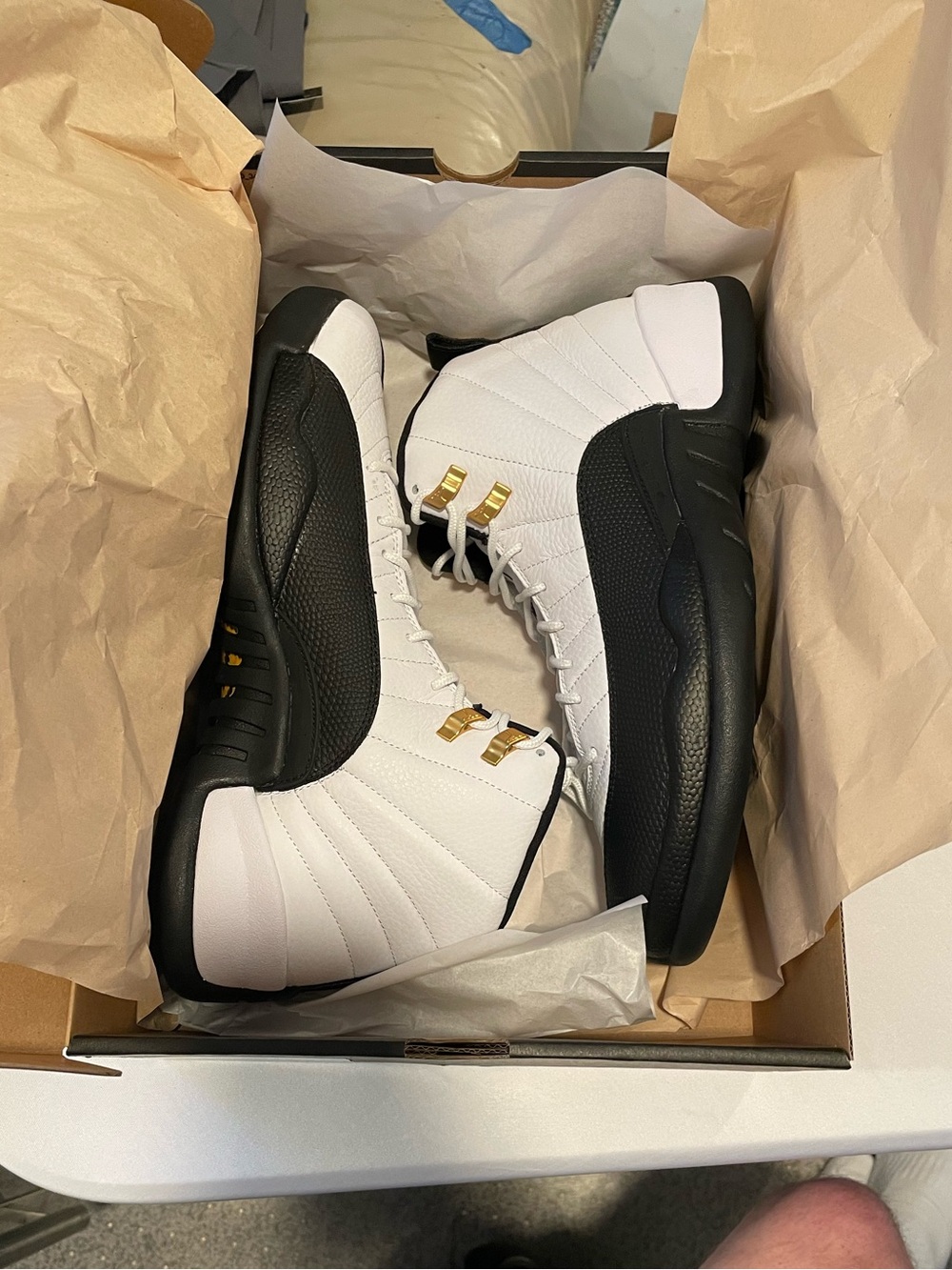New Jordan 12 Taxi Size 11 Men's CT8013 117 OG All, Deadstock Black/white🔥🔥